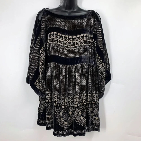BCBGMaxazria Women's‎ Patterned Velvet Open Sleeve Silk Blend Dress Size M - Picture 1 of 14
